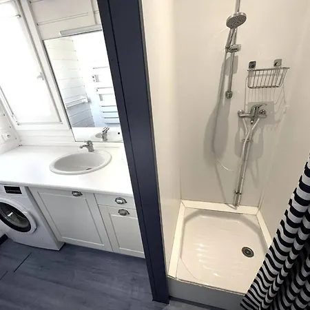 Spacieux A 200m De La Avec Terrasse Et Parking - 8 Couchages - Fr-1-784-21 *